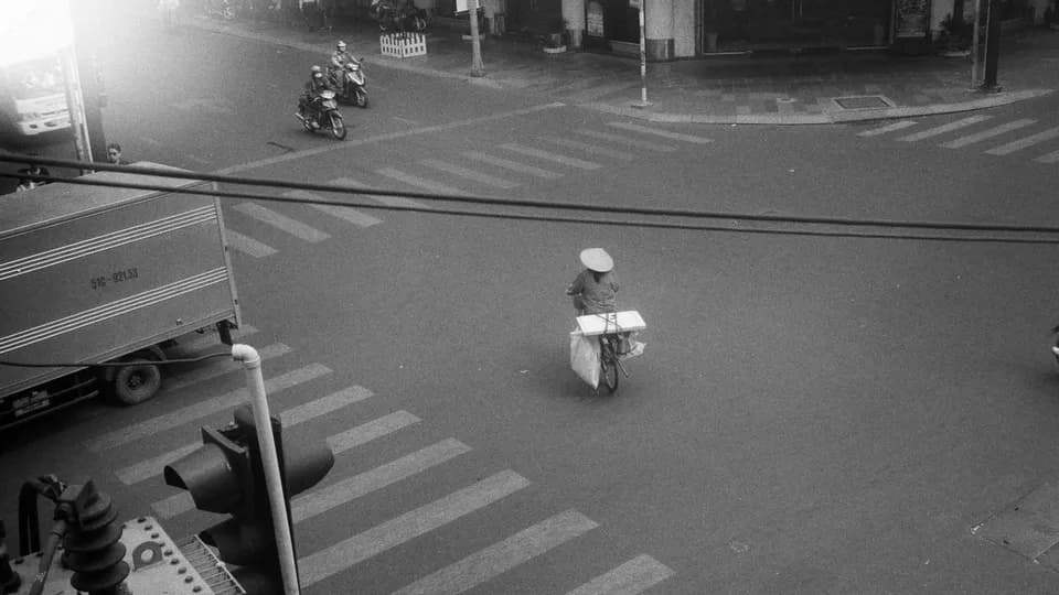 Sài Gòn màu đơn sắc