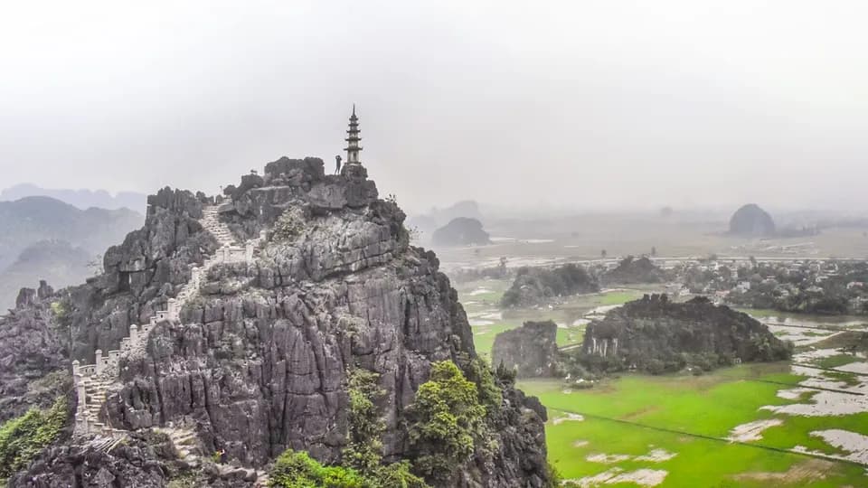 Viết về những vẻ đẹp chẳng bao giờ biến mất của Ninh Bình