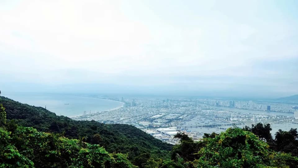 Nhẹ nhàng mà mê hoặc - những chiều mây bay trên đỉnh Sơn Trà