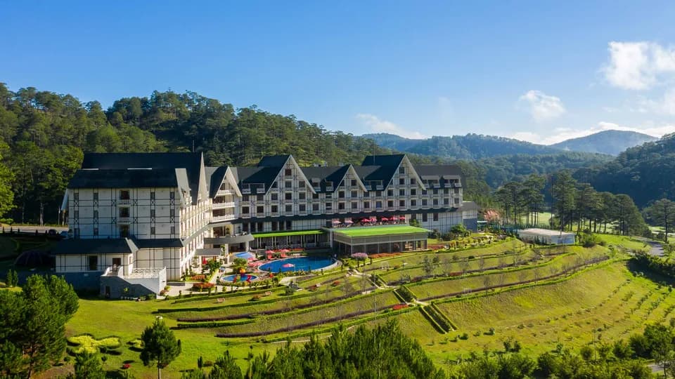 “Swiss-Belresort Tuyền Lâm Đà Lạt” – Một chút sương khói của cao nguyên Lâm Viên