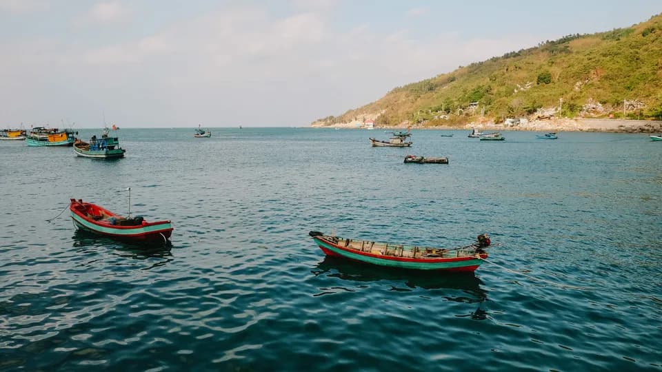 Hòn Sơn - Một ngày vội vã