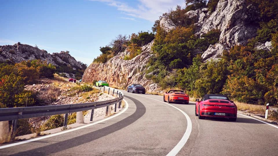 Chương trình gia hạn gói Bảo Hành Chứng Nhận bởi Porsche: An tâm hơn suốt 15 năm 