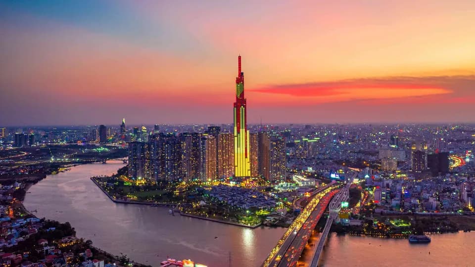Tận hưởng kỳ nghỉ tại Sài Gòn trong không khí lễ 2/9