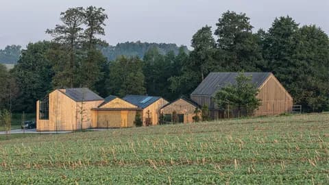 The Polish Farmhouse: Ngôi nhà mộc mạc giữa miền quê Ba Lan 