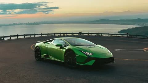 Lamborghini Huracán Tecnica chính thức lộ diện tại Việt Nam 
