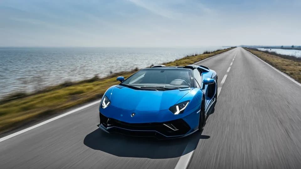 Nhìn lại hành trình lịch sử của khối động cơ V12 - niềm tự hào của Lamborghini