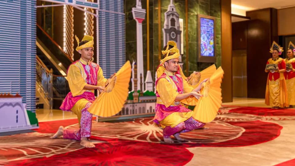 Straight Outta Kuala Lumpur: Mang ẩm thực Malaysia đến Sài Gòn