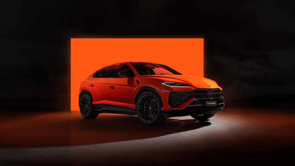 Urus SE: Siêu SUV Plug-in Hybrid đầu tiên của Lamborghini
