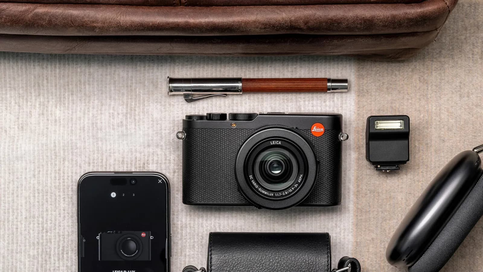 Leica D-Lux 8: Vẻ đẹp của thiết kế tối giản