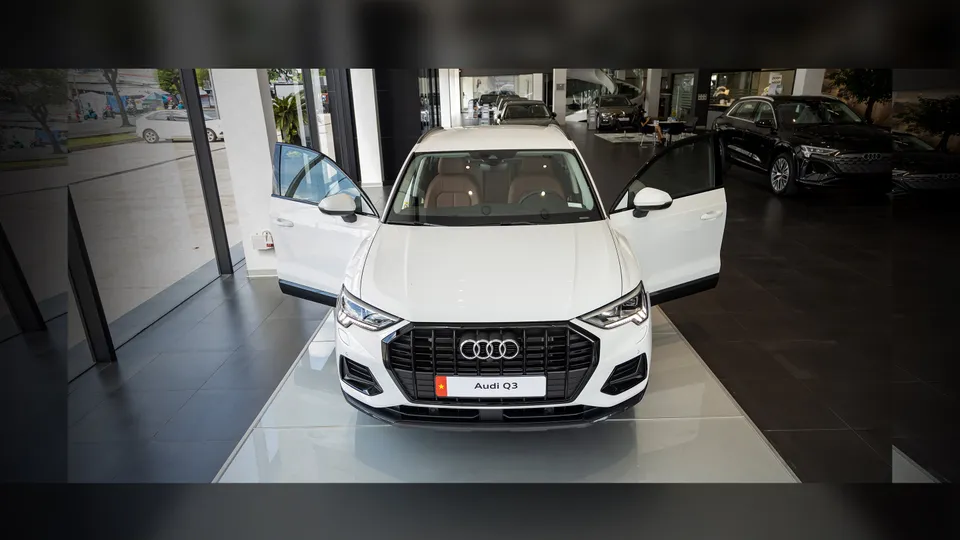 Audi Q3 Advanced Black Edition cá tính ra mắt tại Việt Nam