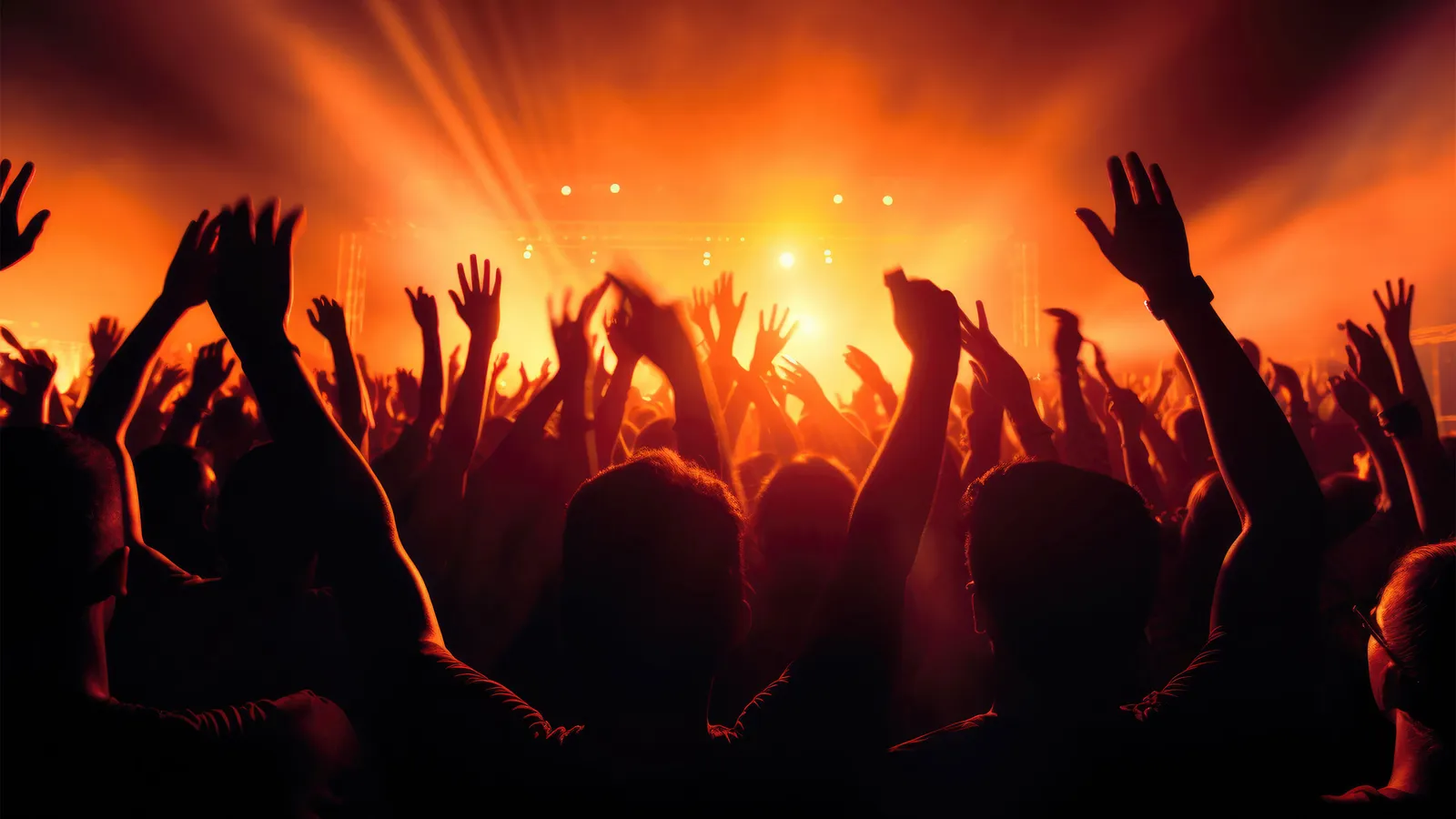 Nên mang gì khi đi concert vào mùa hè?