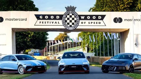 Xe điện khuấy đảo lễ hội tốc độ Goodwood Festival of Speed